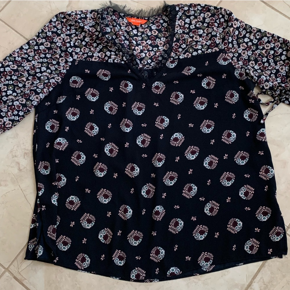 ‘Flowy’ Navy Top with Print